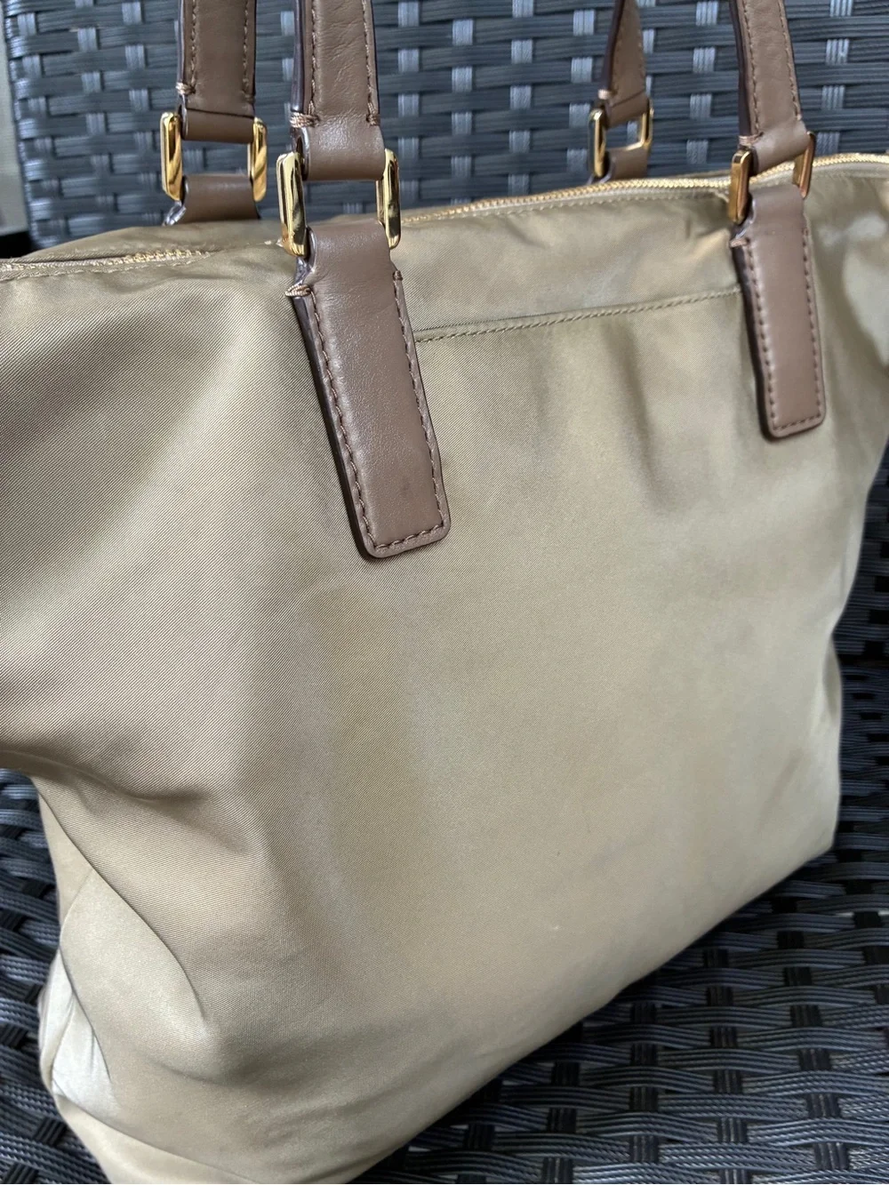 MICHAEL KORS BAG,Michael Kors Beige and Tan Leather-Trim Tote